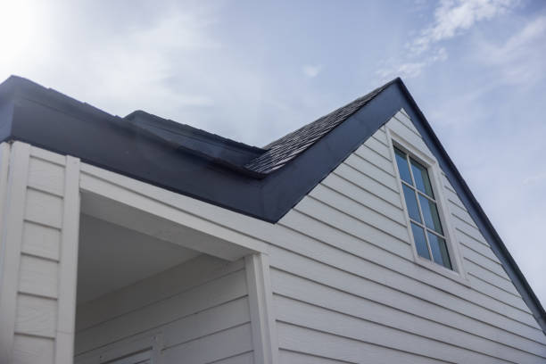 How To Choose The Right Materials for Your Siding Installation in 'Dacono, CO